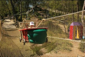 La luge dans les arbres activité inoubliable à LabyFolies !